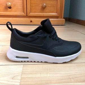 Women’s Nike air max Thea